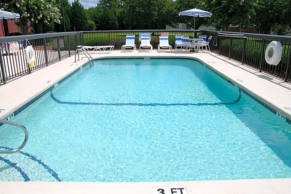 Hampton Inn By Hilton Laurinburg