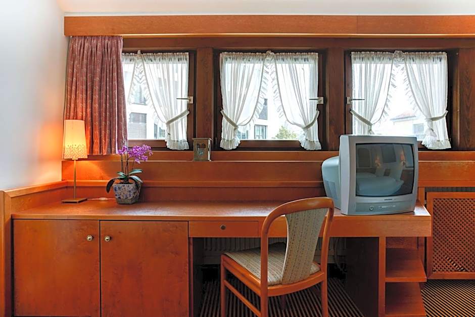 Centro Hotel Stern, Trademark Collection by Wyndham