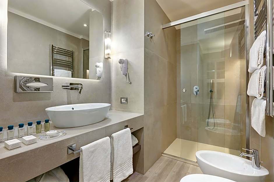 Terrace Pantheon Relais