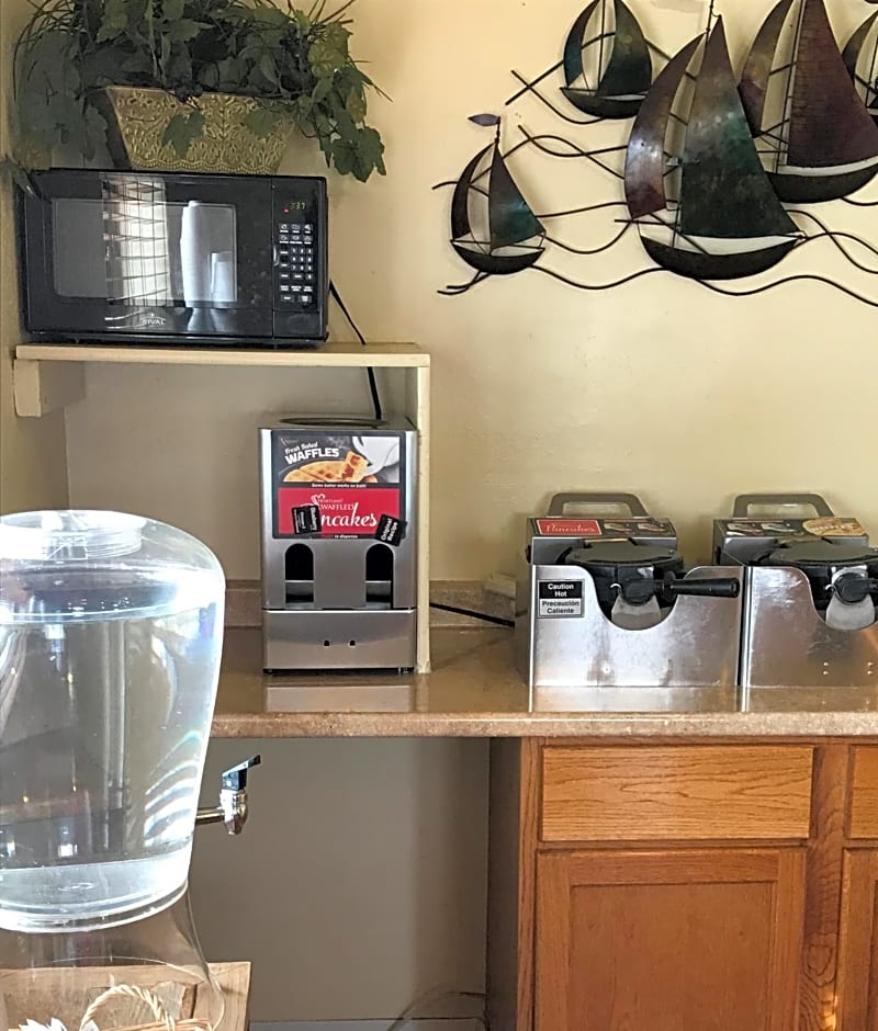 FairBridge Inn and Suites Sandpoint
