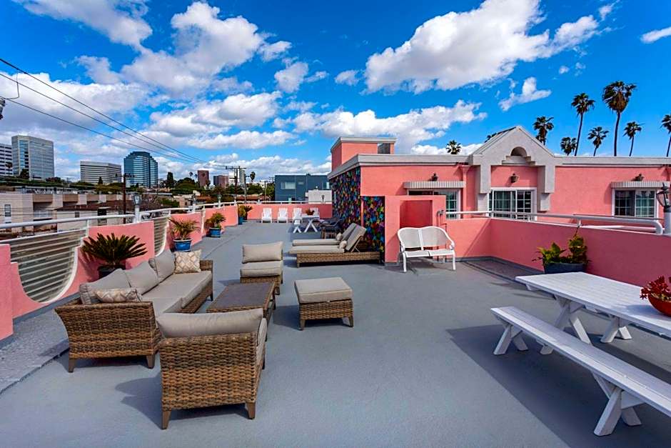 Days Inn by Wyndham Santa Monica