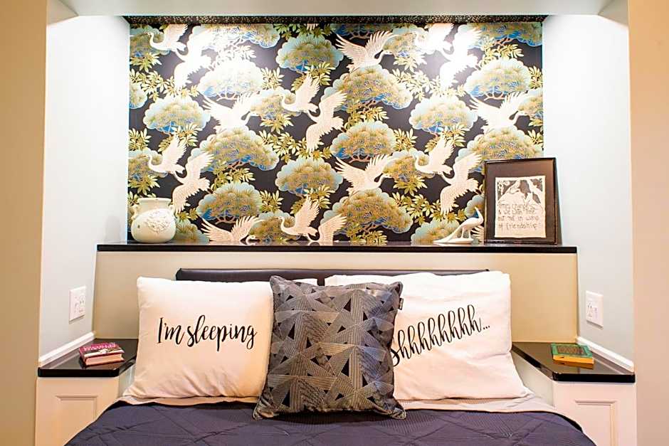Photo 1 of 7 of 1 Queen Bed Suite