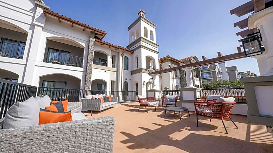 La Quinta Inn & Suites by Wyndham Santa Cruz