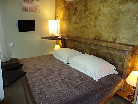 Kallistea-Double room-Standard-Garden View-Wet room