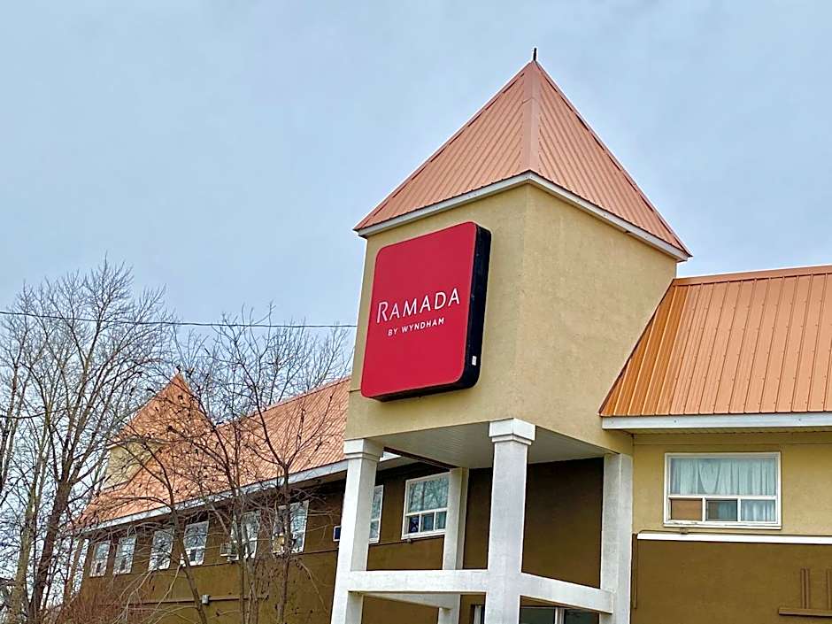 Ramada by Wyndham Whitecourt