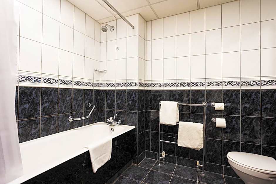 The Glendalough Hotel