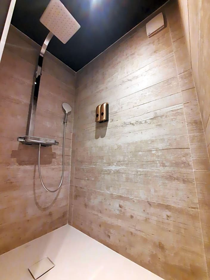 SUITE JACUZZI LIEGE