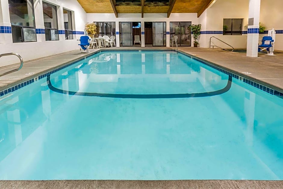 Super 8 by Wyndham Bend