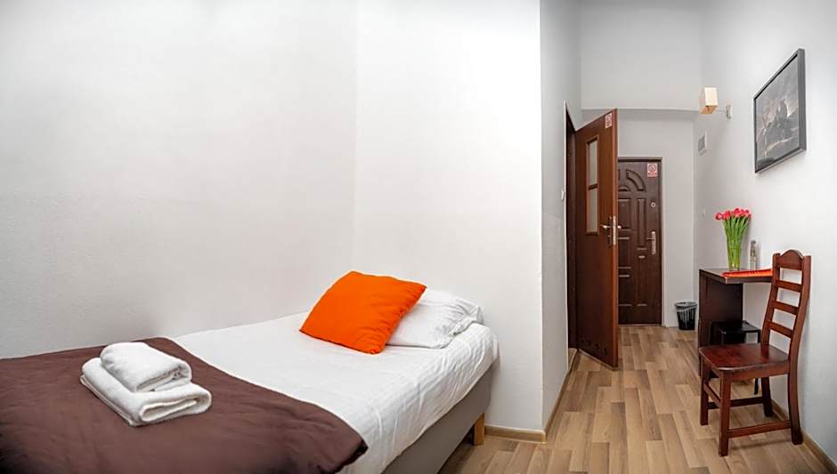 Station Aparthotel