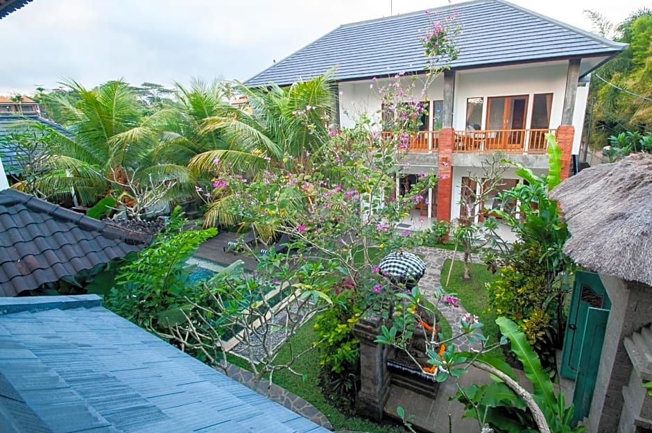 Flamboyant Villa Ubud