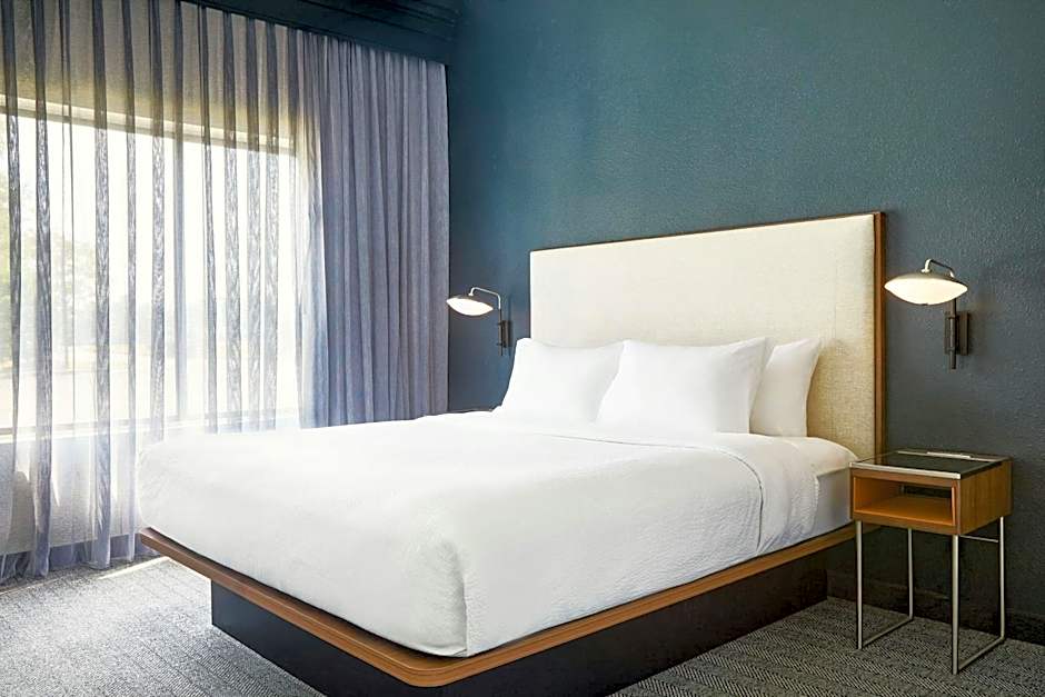 Courtyard by Marriott Memphis Germantown