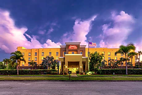 Hampton Inn By Hilton And Suites Fort Pierce