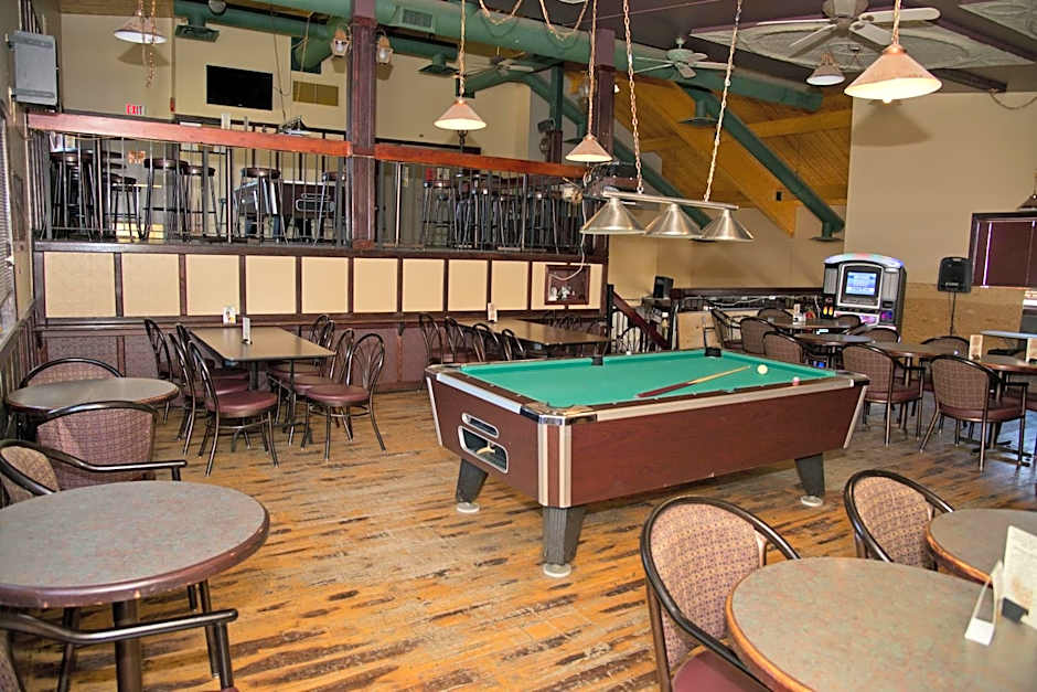 Canadas Best Value Inn Whitecourt