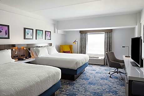 2 Queen Beds