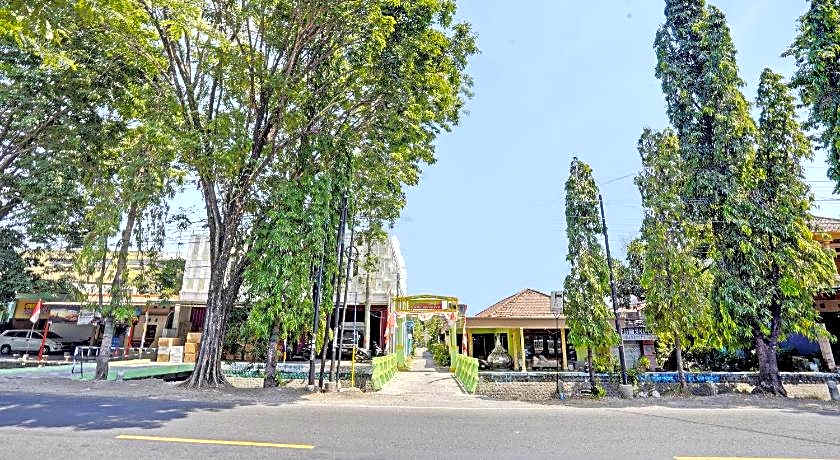 OYO Life 92921 Omaya Kost Syariah