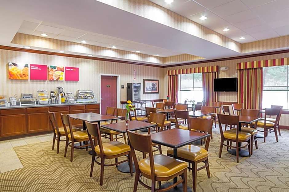Comfort Suites Twinsburg