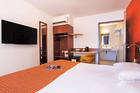 Double Room on Ground Floor with Wheelchair Access