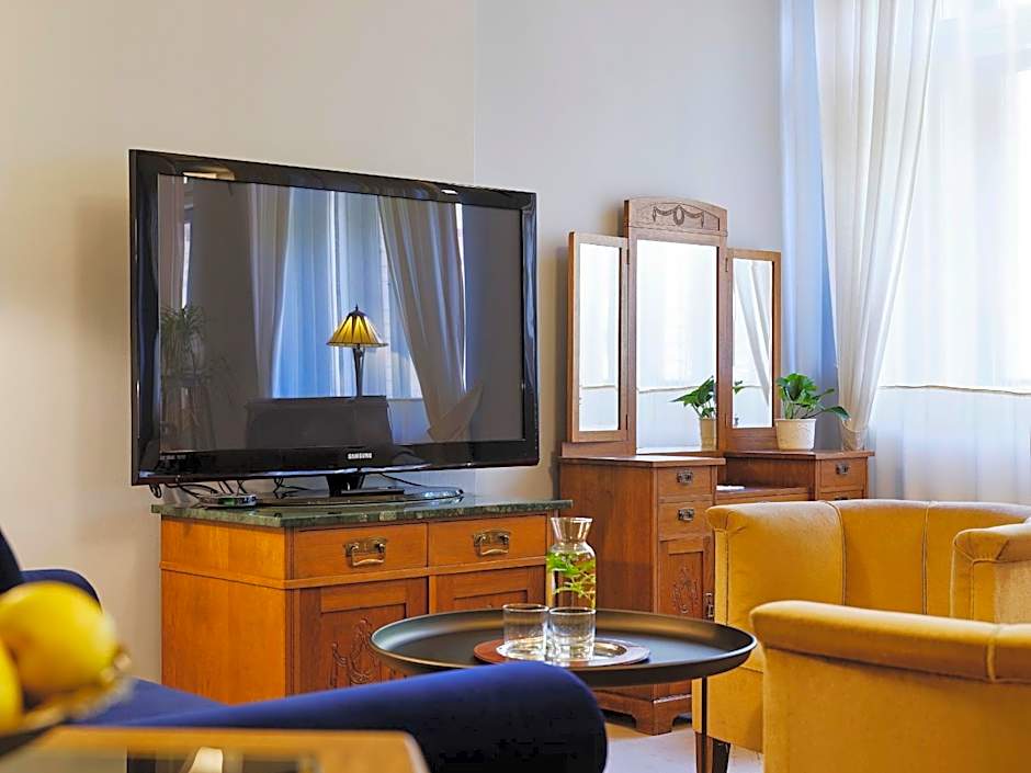 Villa Ammende Restaurant and Hotel