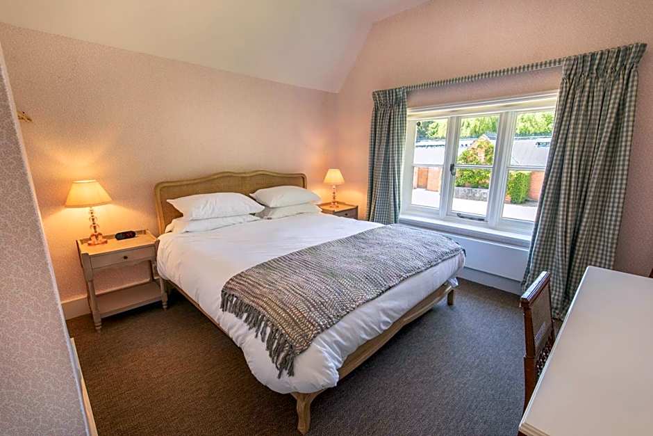 The Five Arrows Hotel