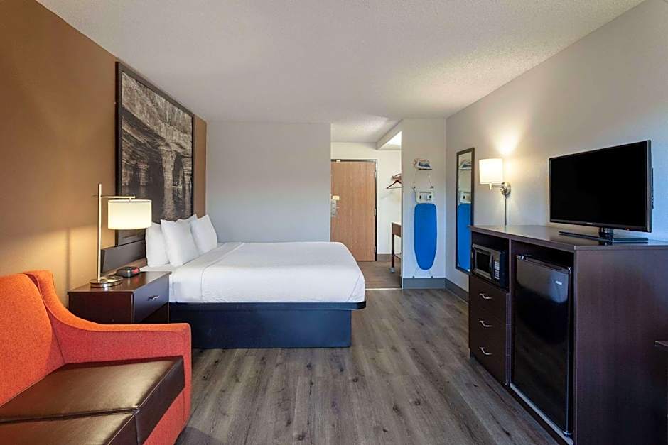 Super 8 by Wyndham Wausau