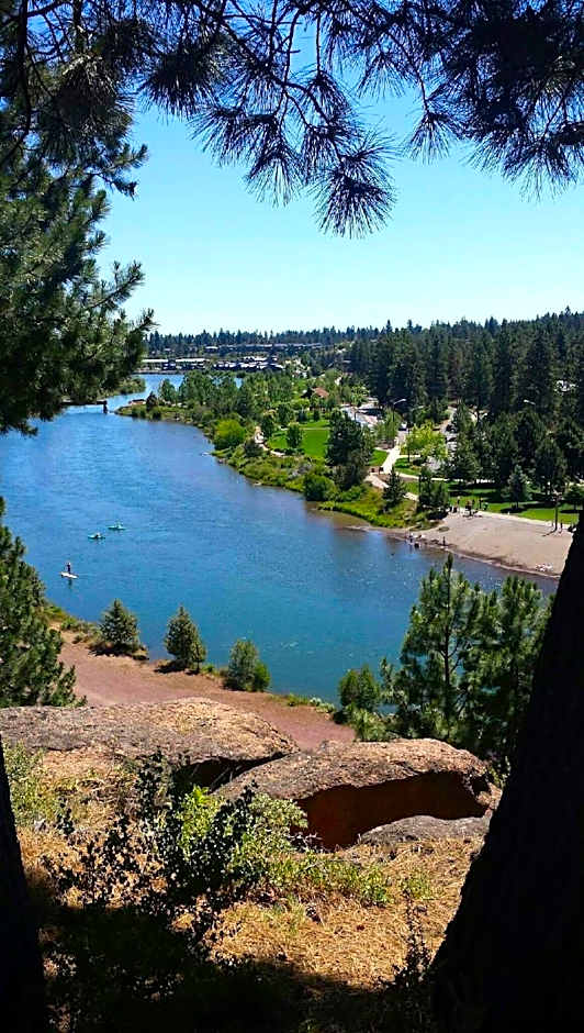 Pine Ridge Inn