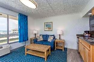 Deluxe Suite with Sea View