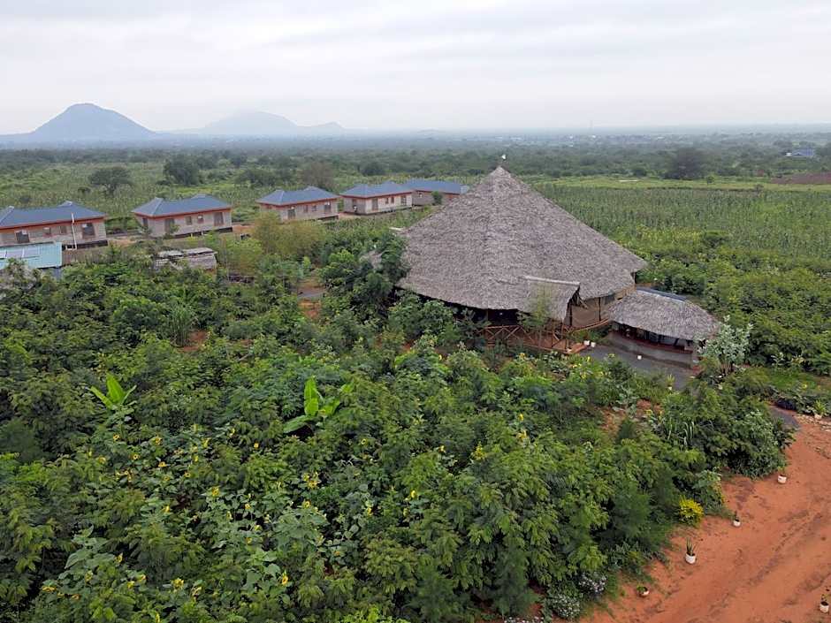 Tausa Tsavo Eco Lodge