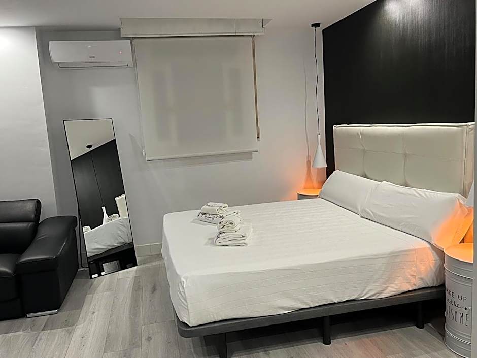 H. Pelayo Autocheck-In Suites con Jacuzzi