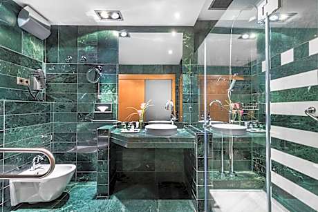 Superior Room with View