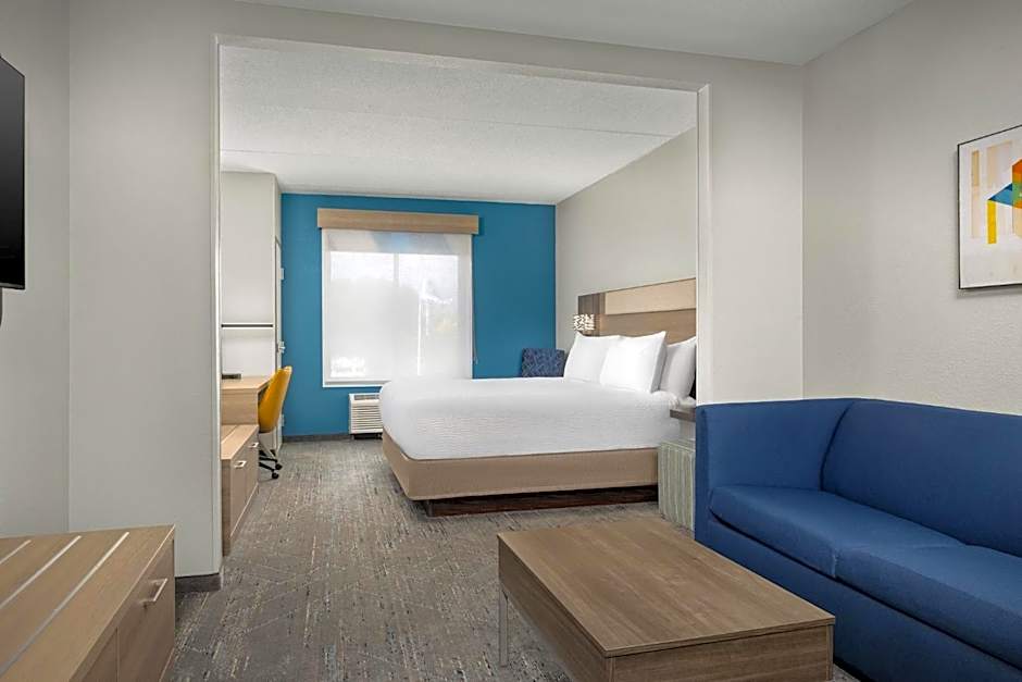 Holiday Inn Express Hotel & Suites Greensboro - Airport Area By IHG