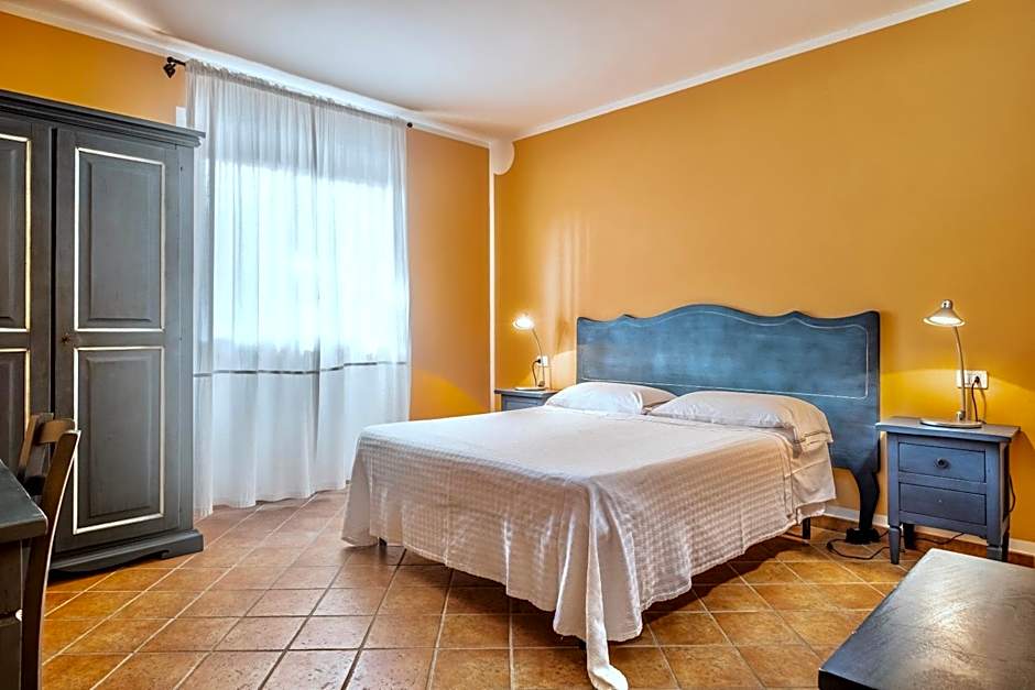 Residence with swimming-pool and thermal pools in Sorano
