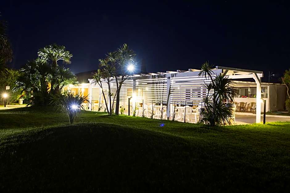 African Beach Hotel-Residence