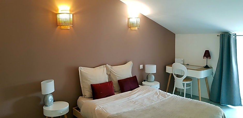 COUR LA DAME chez Béatris et Christophe Janson