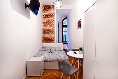 Standard Double Room with Shared Bathroom