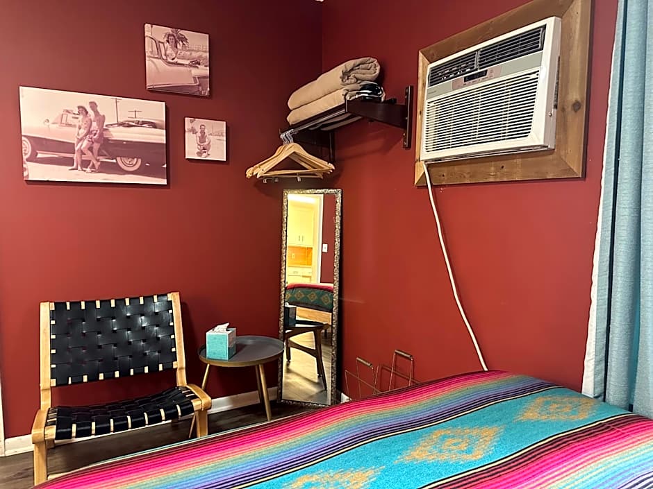 Hotel Kitsmiller on Main