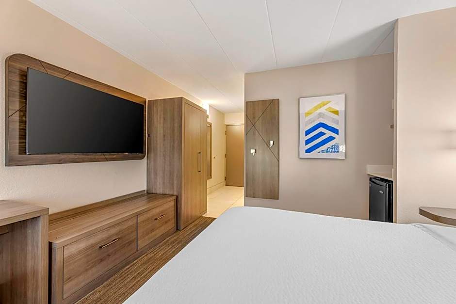 Holiday Inn Express Chicago-Downers Grove By IHG
