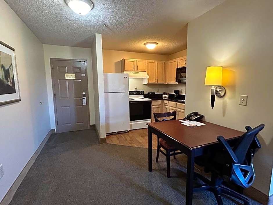 Ashley Quarters Hotel Airport-Cincinnati