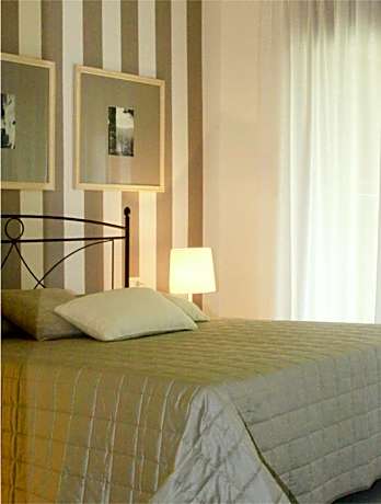 Two-Bedroom Apartment (5 Adults)