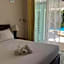 Baan Jeen Hotel Samroiyod Beach