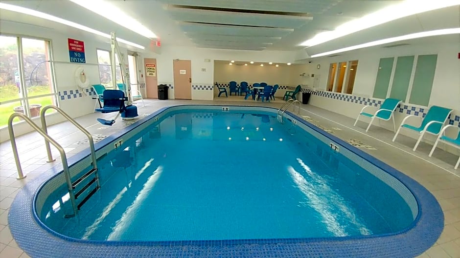 AmericInn by Wyndham Duluth