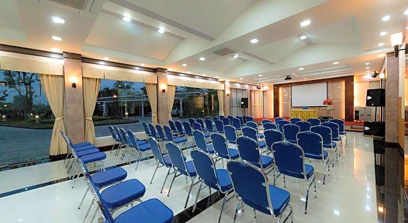 Martina Hotel (SHA Extra Plus)