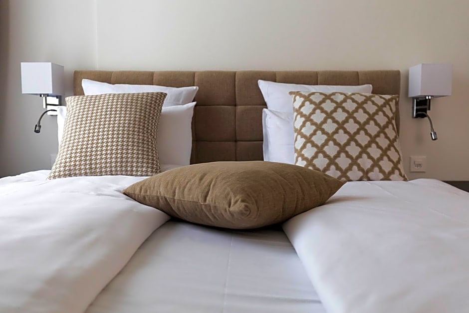 Hotel Swiss Star