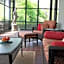 Alexander Mansion  Bed and Breakfast