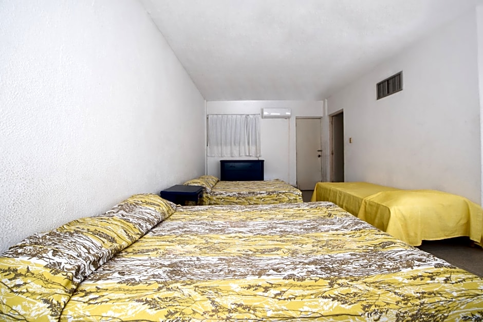 OYO Hotel Belmar,Caleta, Acapulco