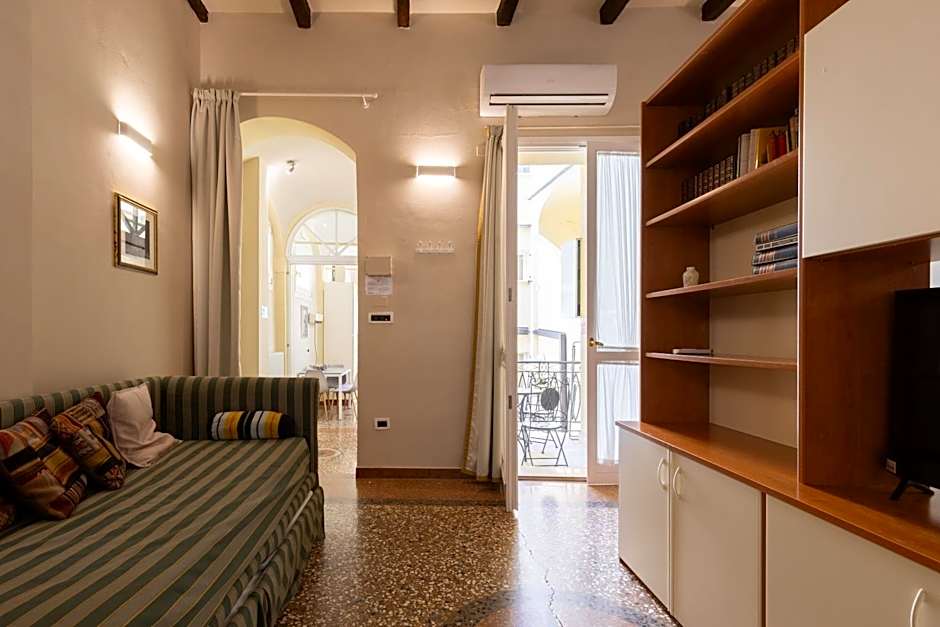 BolognaRoomscom - Santo Stefano Apartments