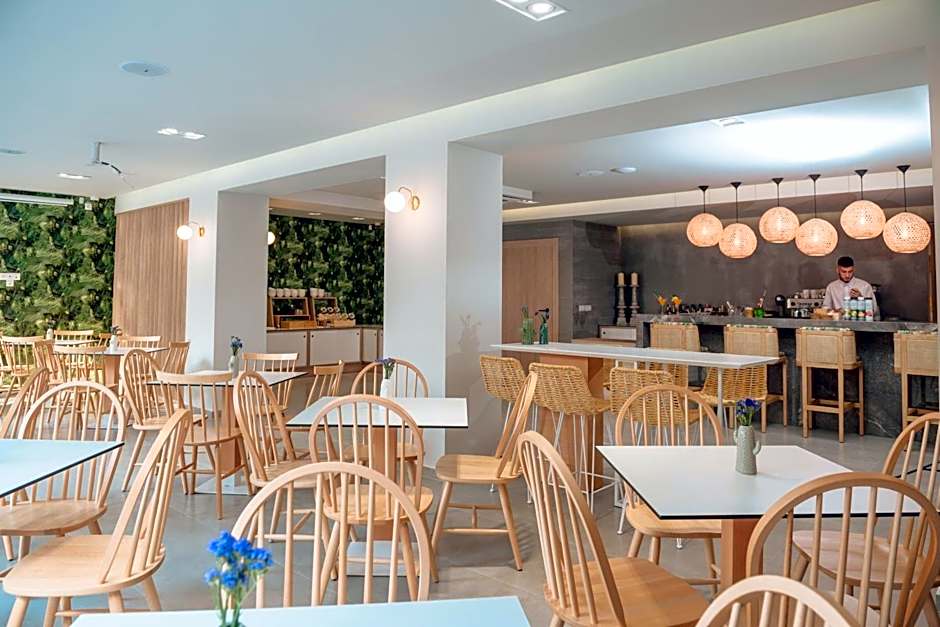 Ammos Beach Seaside Luxury Suites Hotel