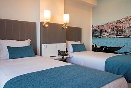 Twin Room with Balcony