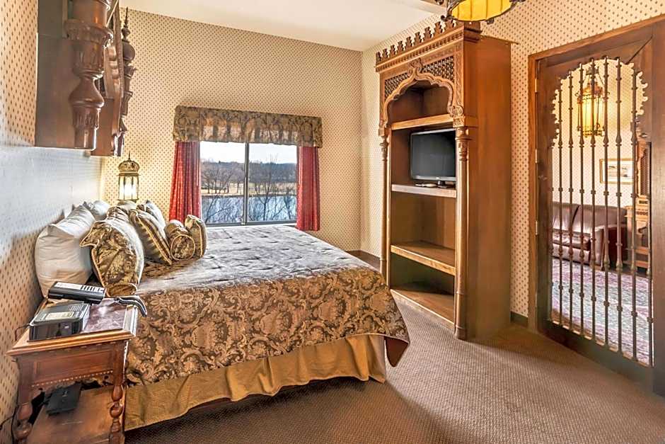 Riverview Inn & Suites, an Ascend Collection Hotel