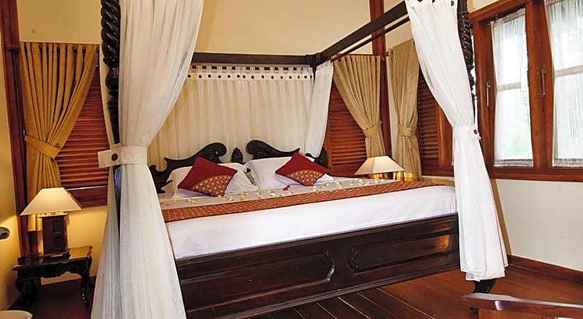 Kampung Sumber Alam Garut PBA