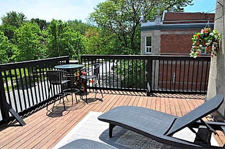 King Suite with Terrace